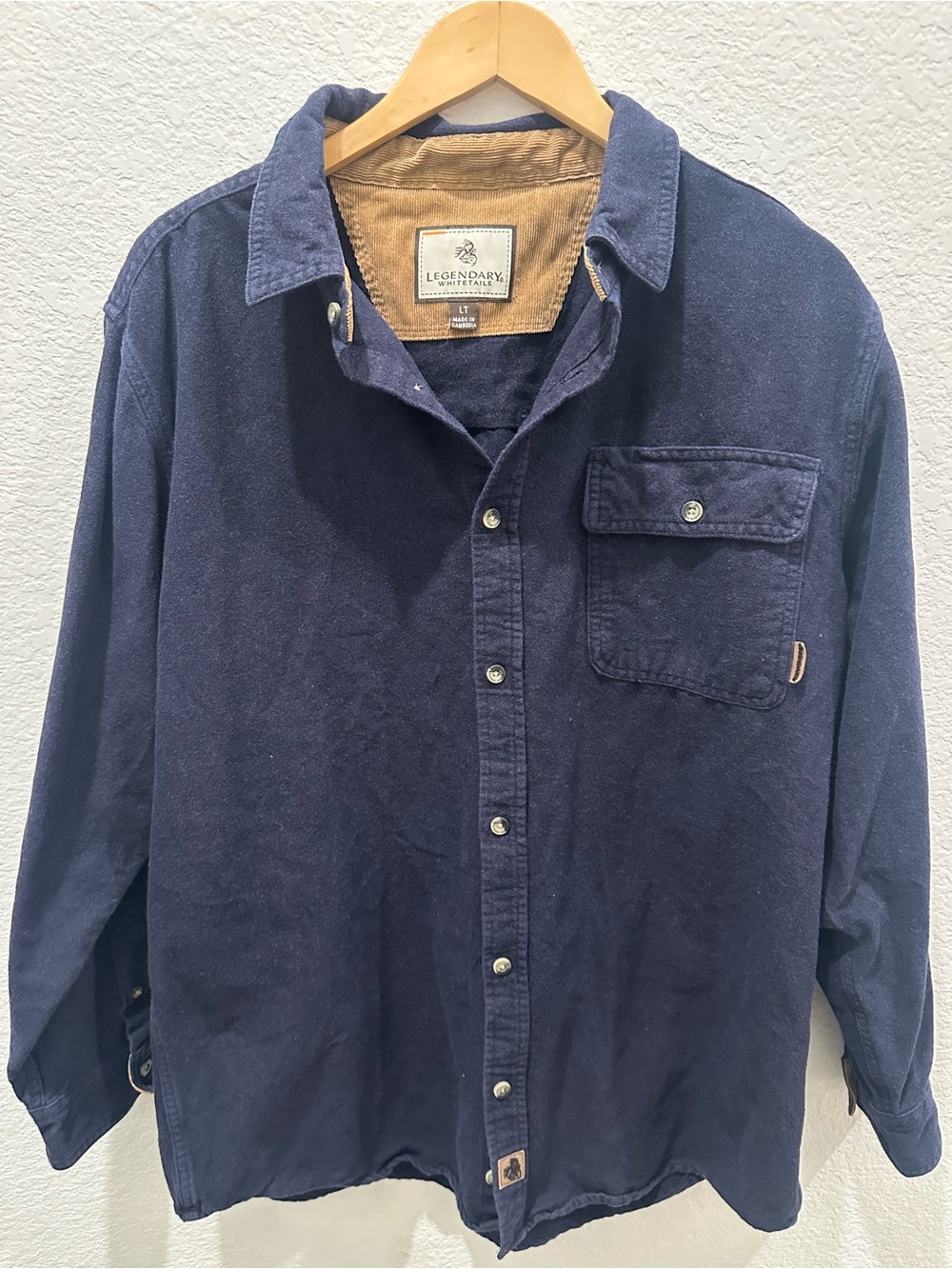 Legendary Whitetails Men's Navy Corduroy Button-Down Work Shirt‎ Size LT